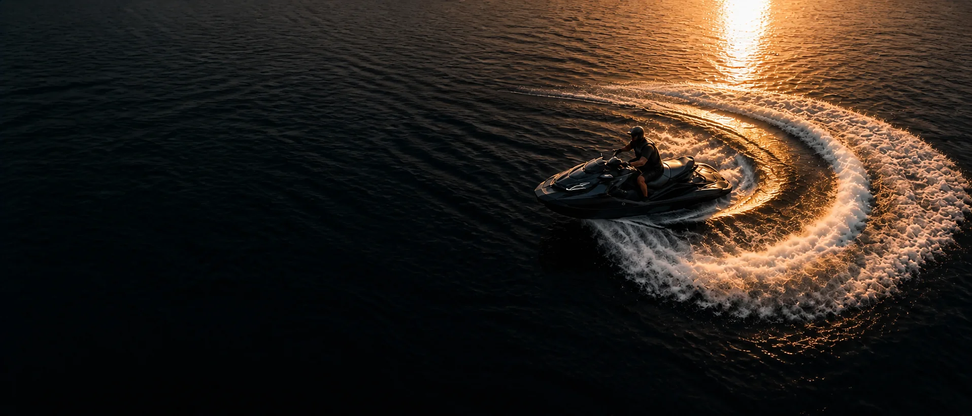 Skuter wodny Sea-Doo na Jeziorze Zegrzyńskim